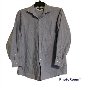 Men’s Tommy Hilfiger Regular Fit Dress Shirt size 16-1/2  32-33